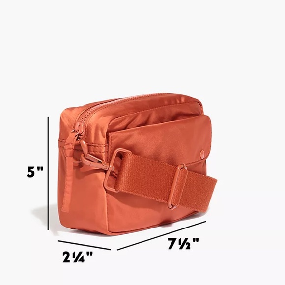 NEW Madewell Compact The Sport Camera Bag in Colorblock (in Orange Rust) - Picture 2 of 3